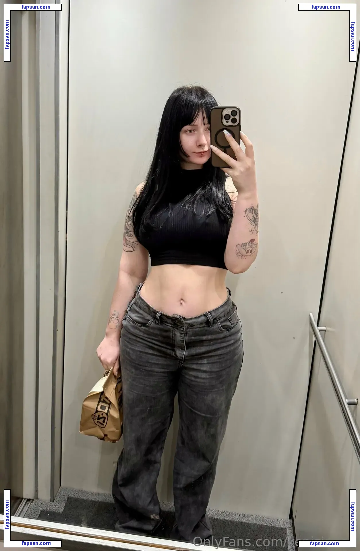 kenizineafr nude photo #0004 from OnlyFans