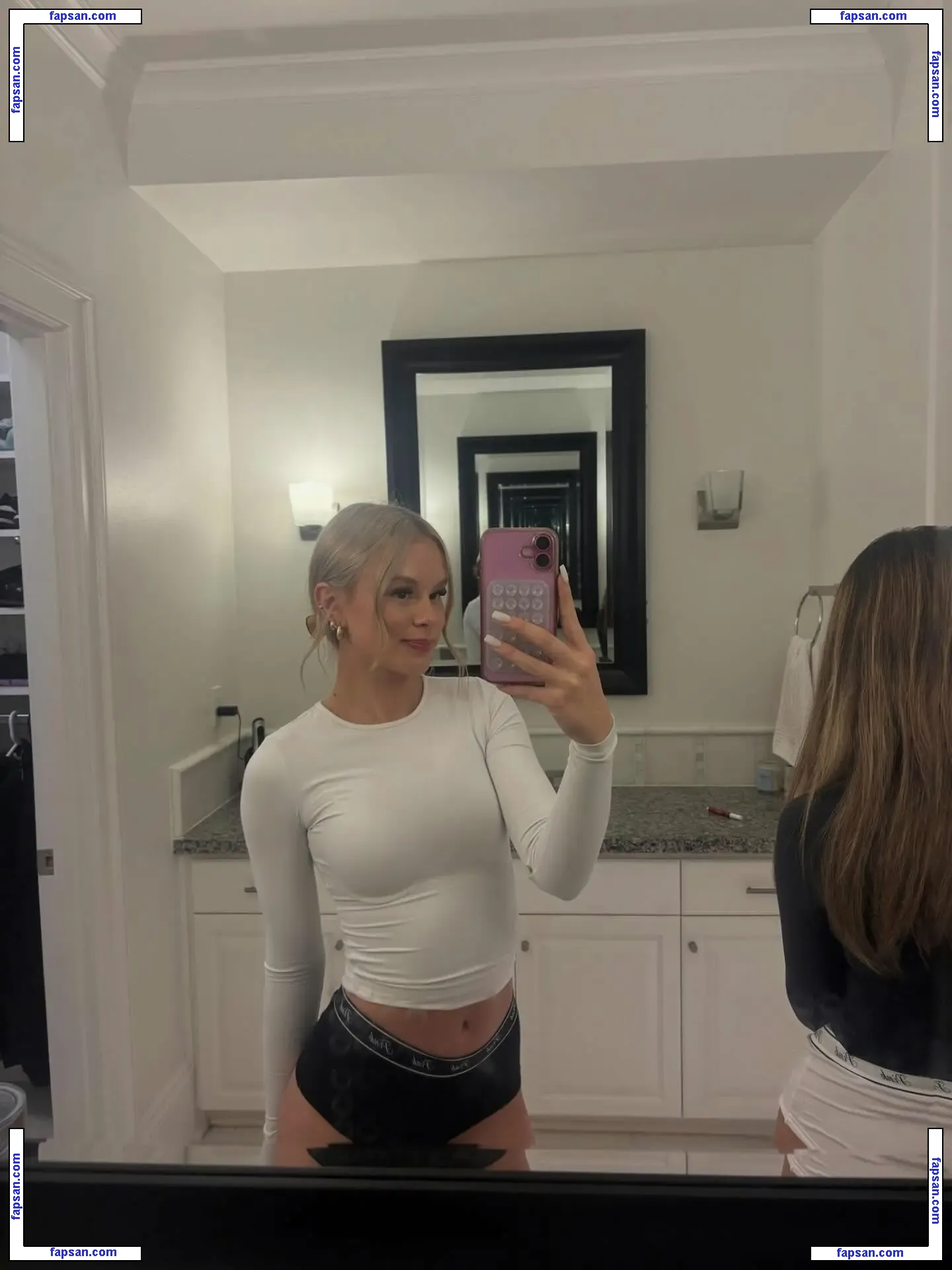 Kenzie Smith голая фото #0009 с Онлифанс