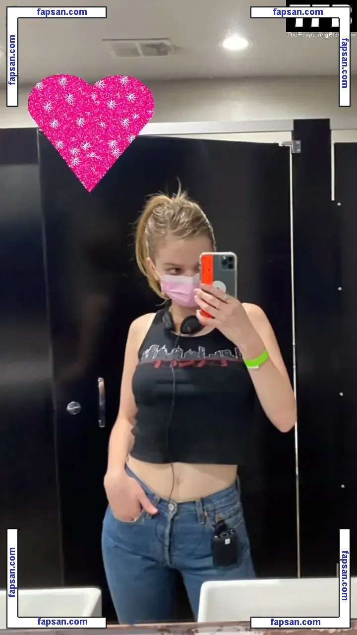 Kerris Dorsey nude photo #0019 from OnlyFans