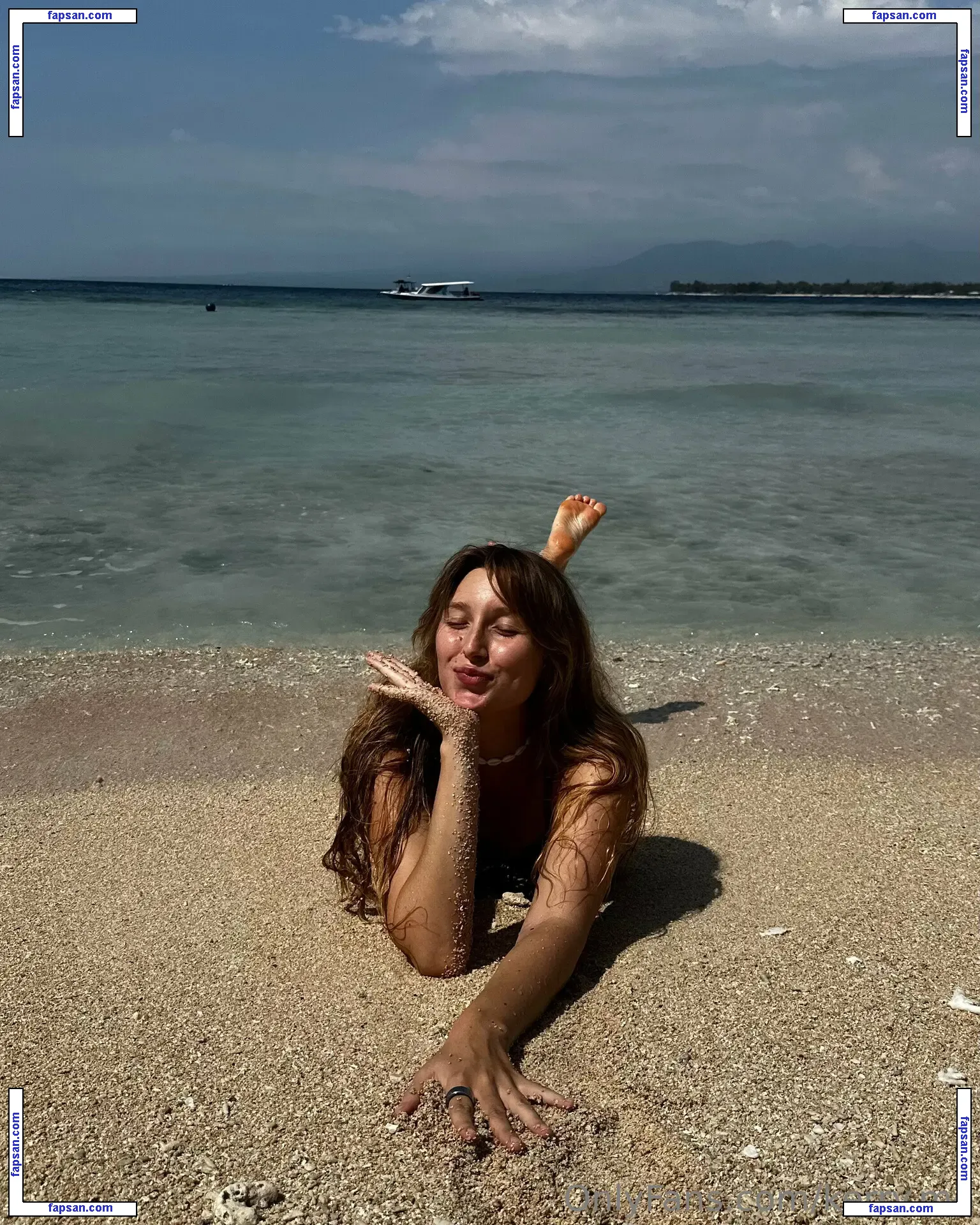 kerry.me nude photo #0221 from OnlyFans