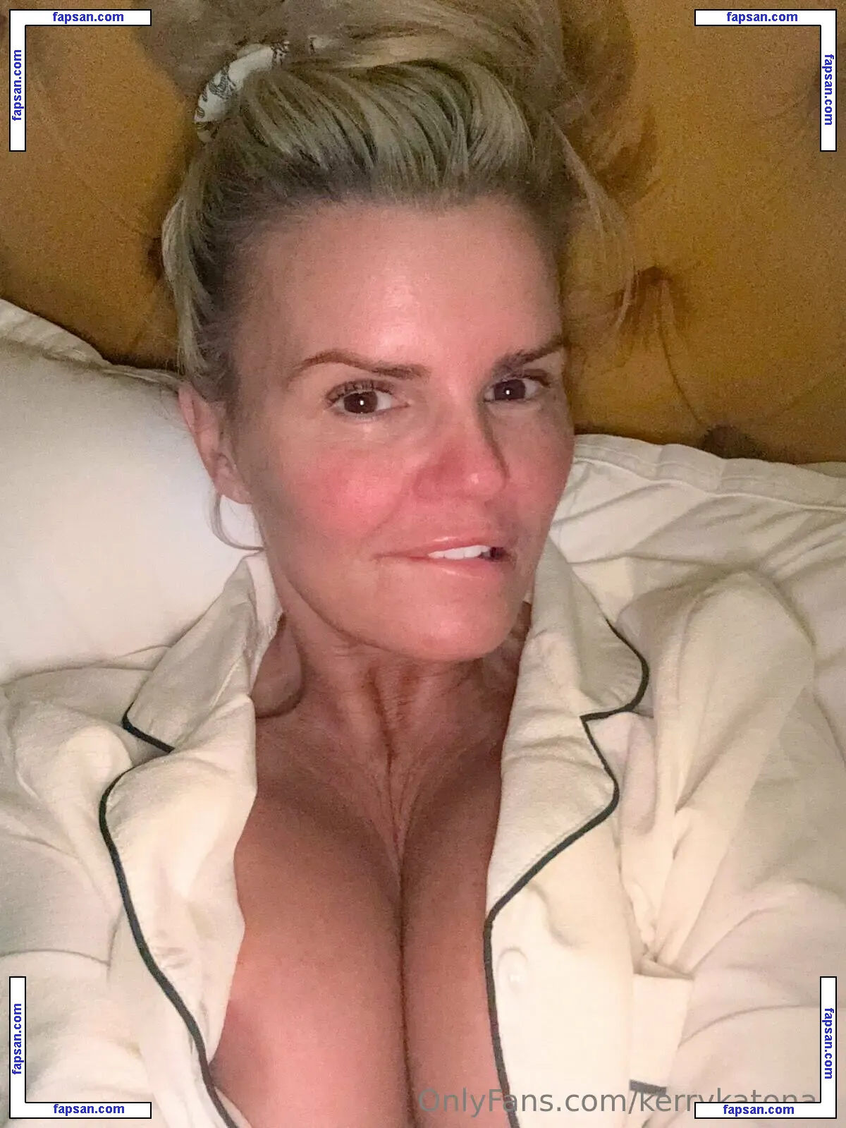 kerrykatona7 nude photo #0017 from OnlyFans