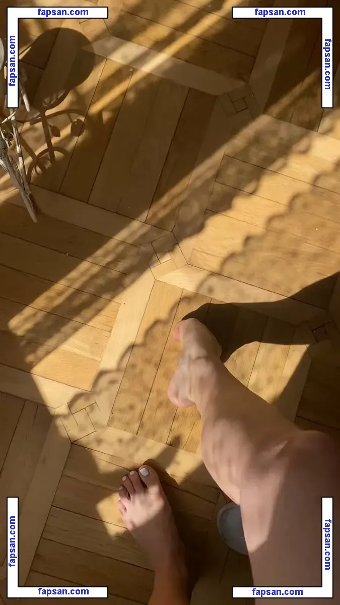 kflexiblefeet nude photo #0004 from OnlyFans