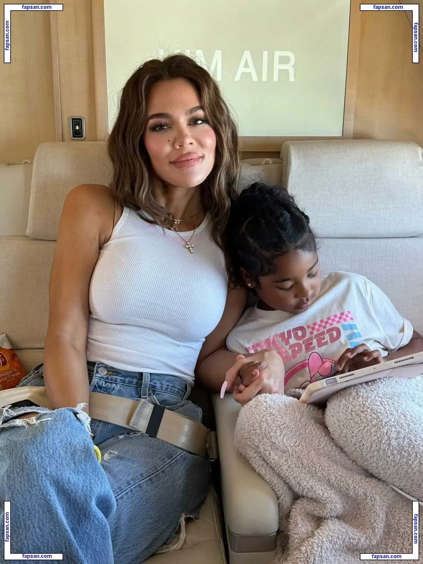 Khloe Kardashian nude photo #2026 from OnlyFans