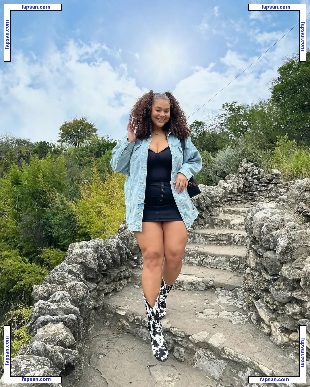 Khloe Katera nude photo #0016 from OnlyFans