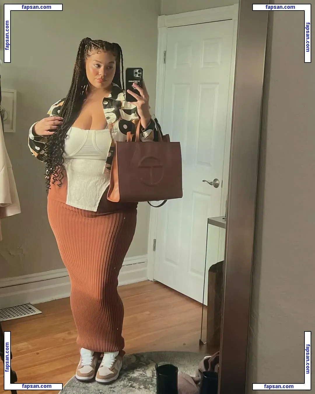 Khloe Katera nude photo #0023 from OnlyFans