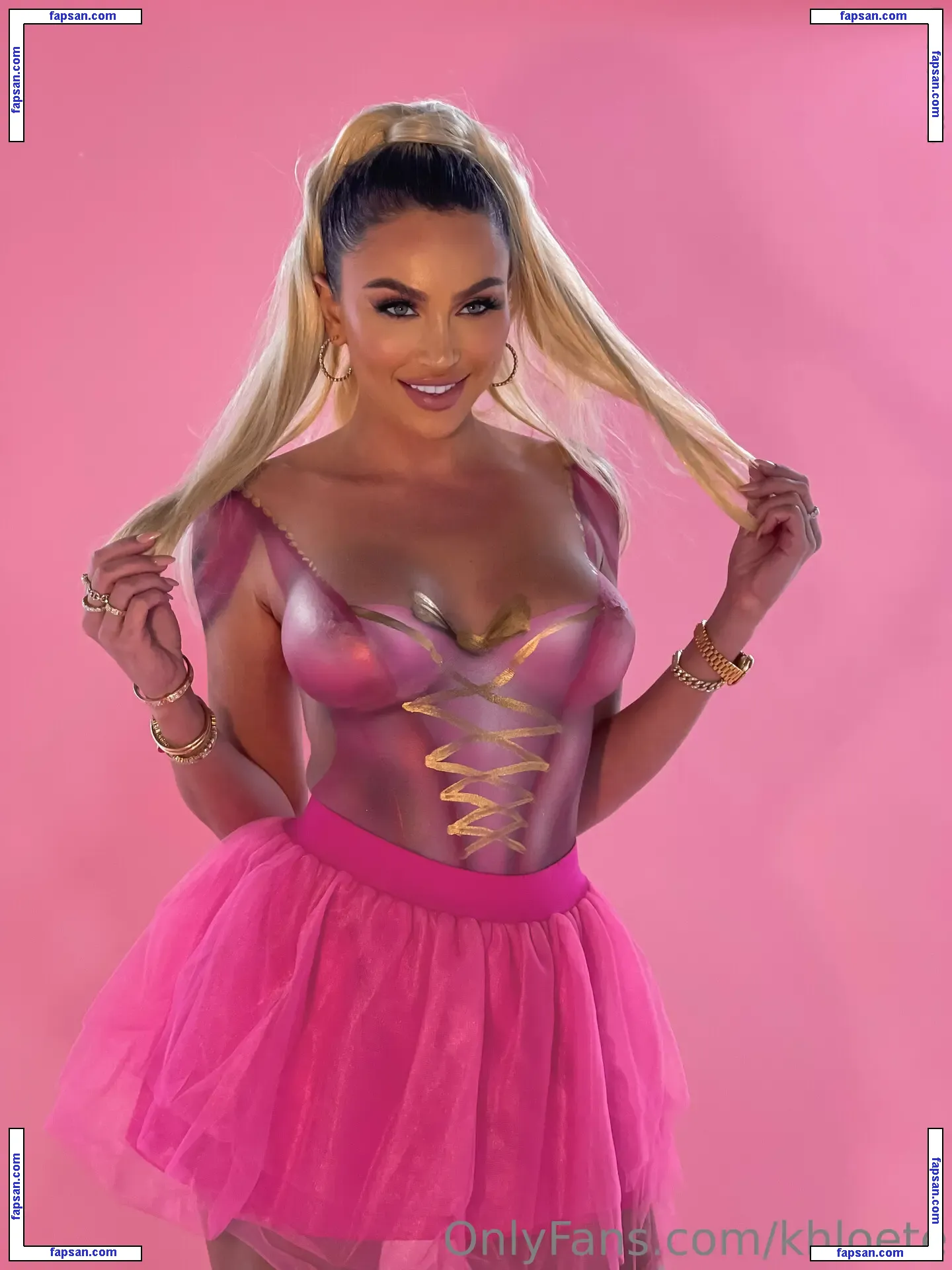 Khloe Terae nude photo #1447 from OnlyFans