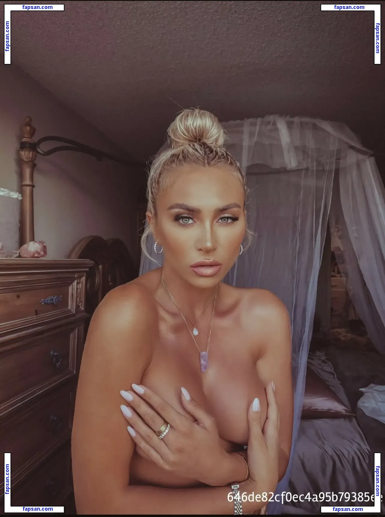 Khloe Terae nude photo #1510 from OnlyFans