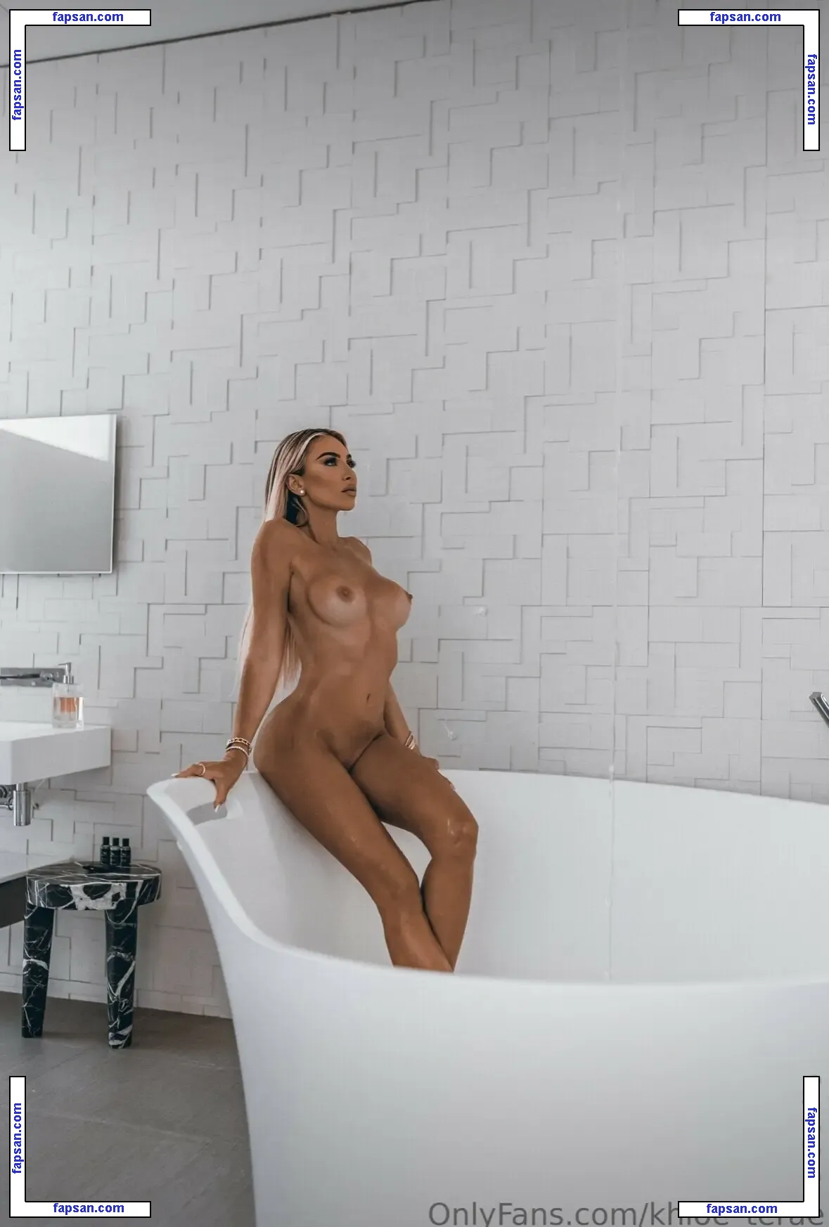 Khloe Terae nude photo #1546 from OnlyFans