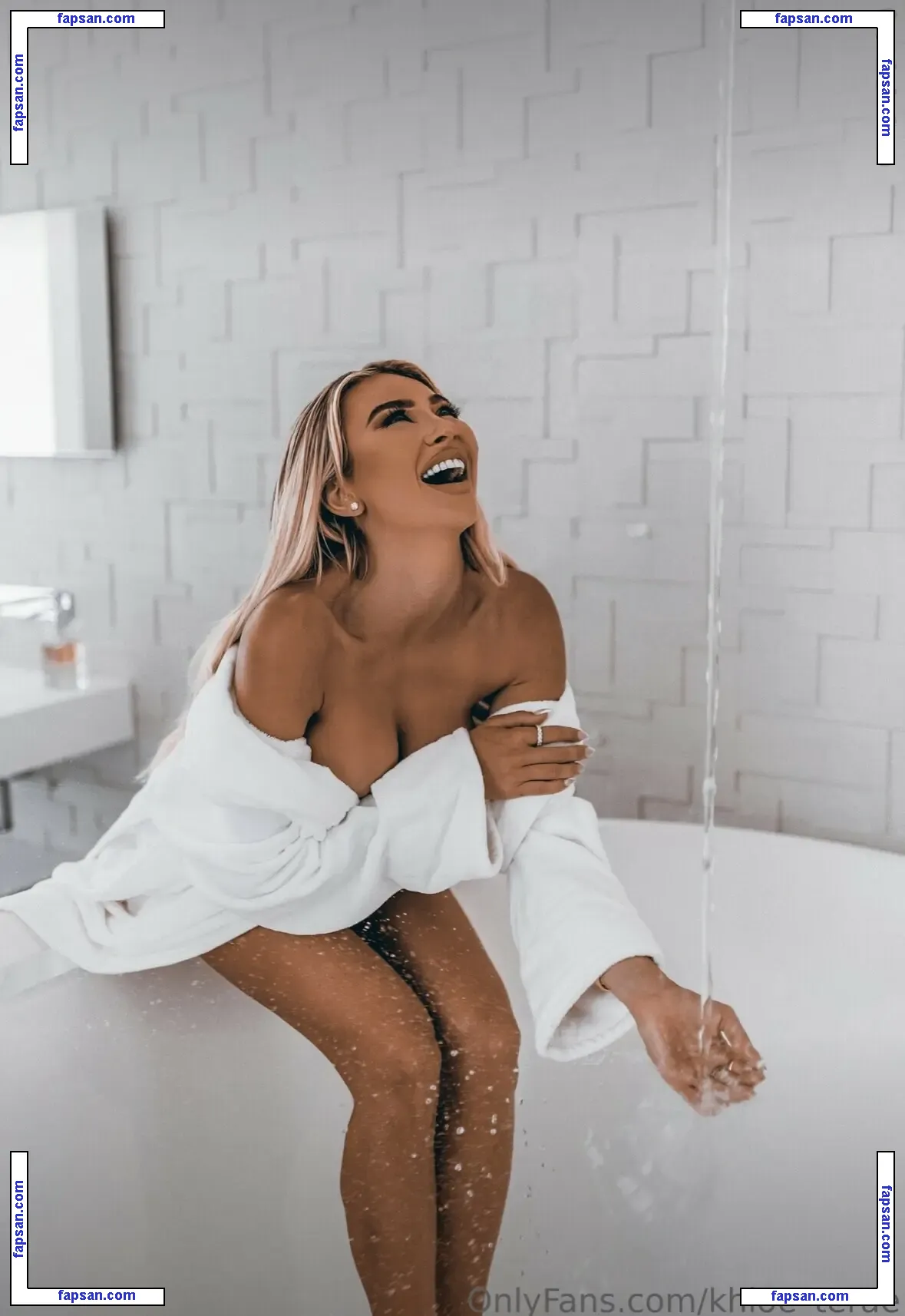 Khloe Terae nude photo #1551 from OnlyFans
