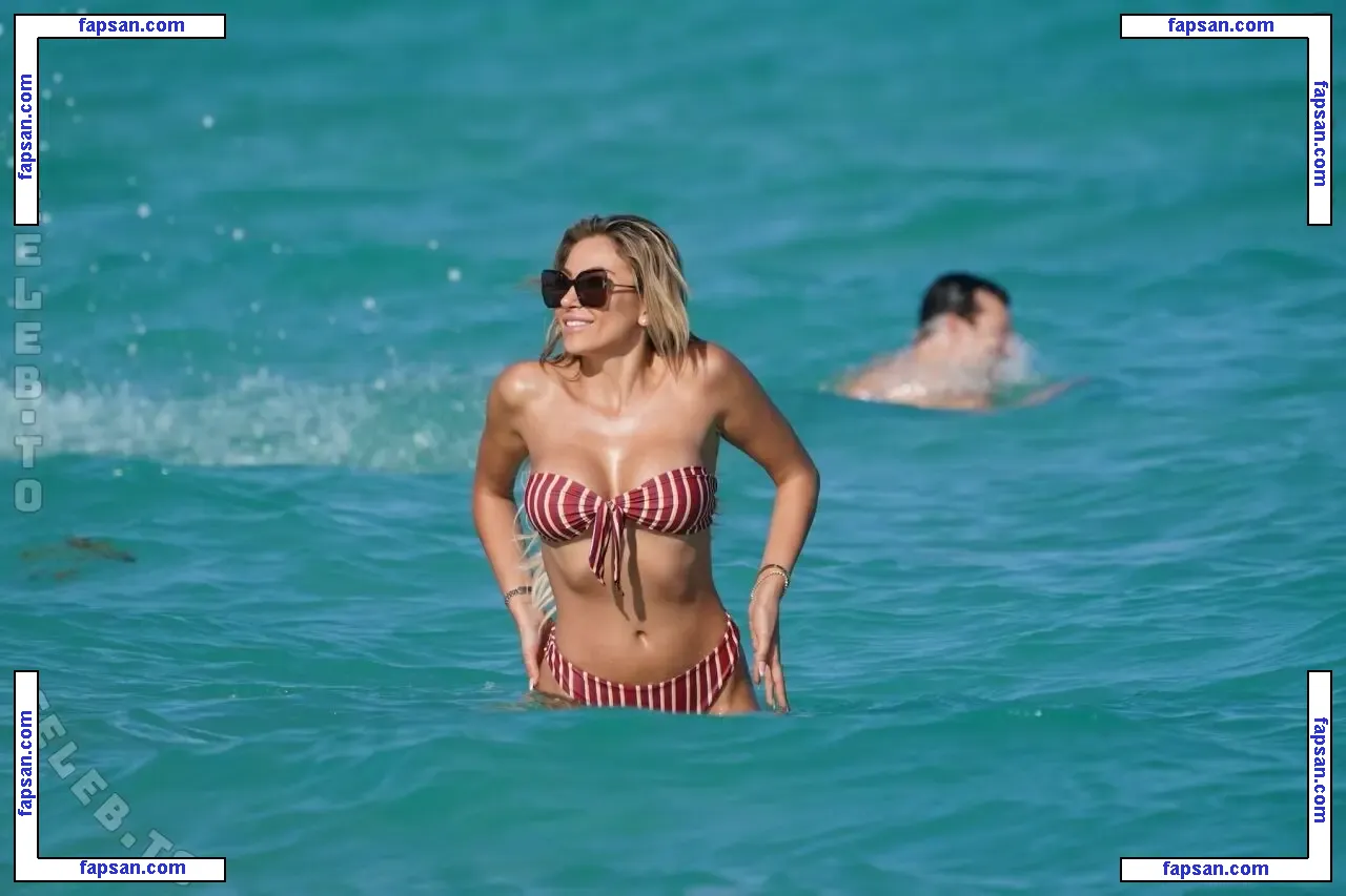 Khloe Terae nude photo #1653 from OnlyFans