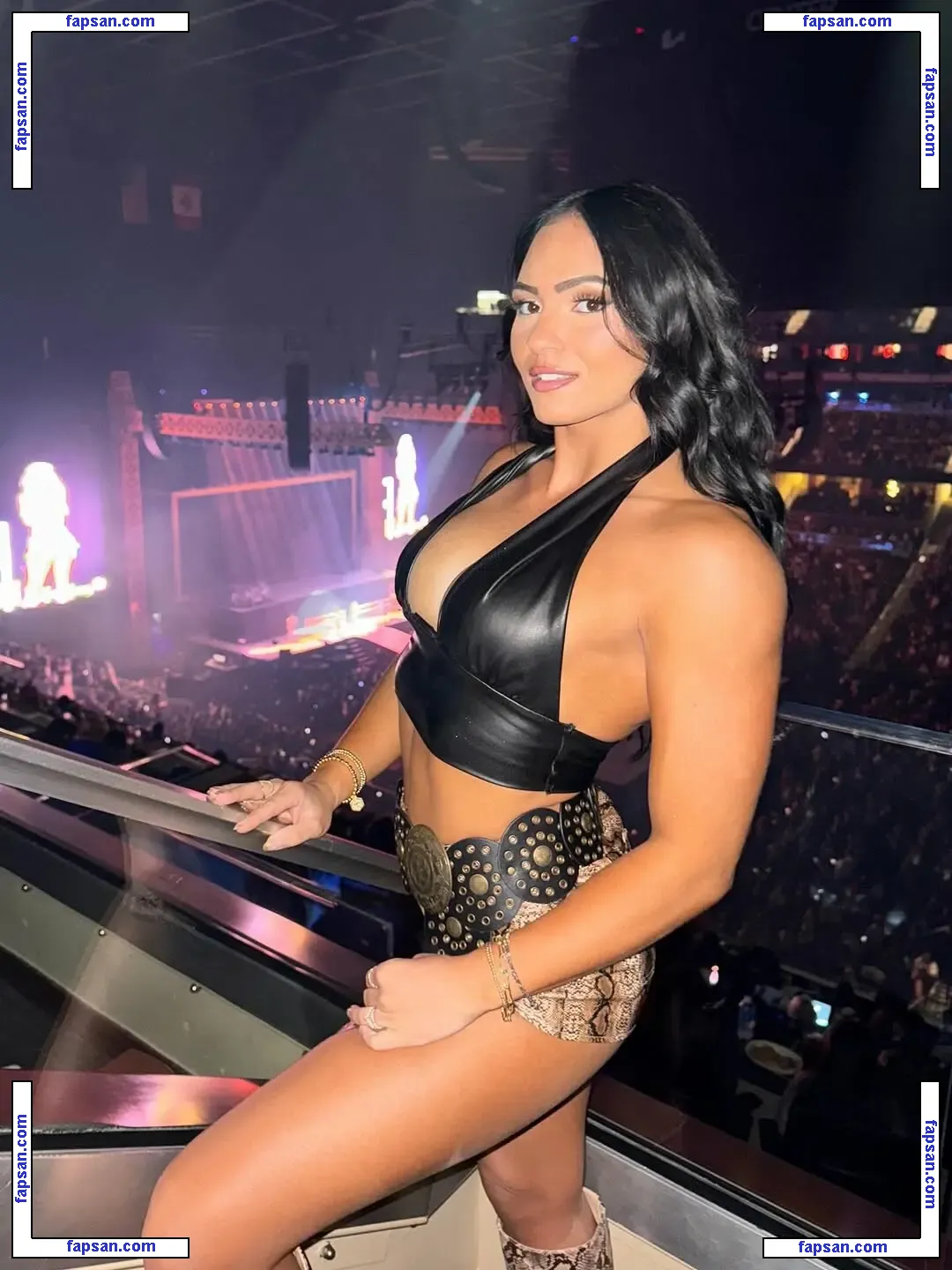 Kiana James голая фото #0024 с Онлифанс