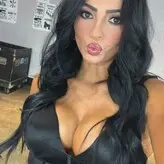 Kiana James голая #0023