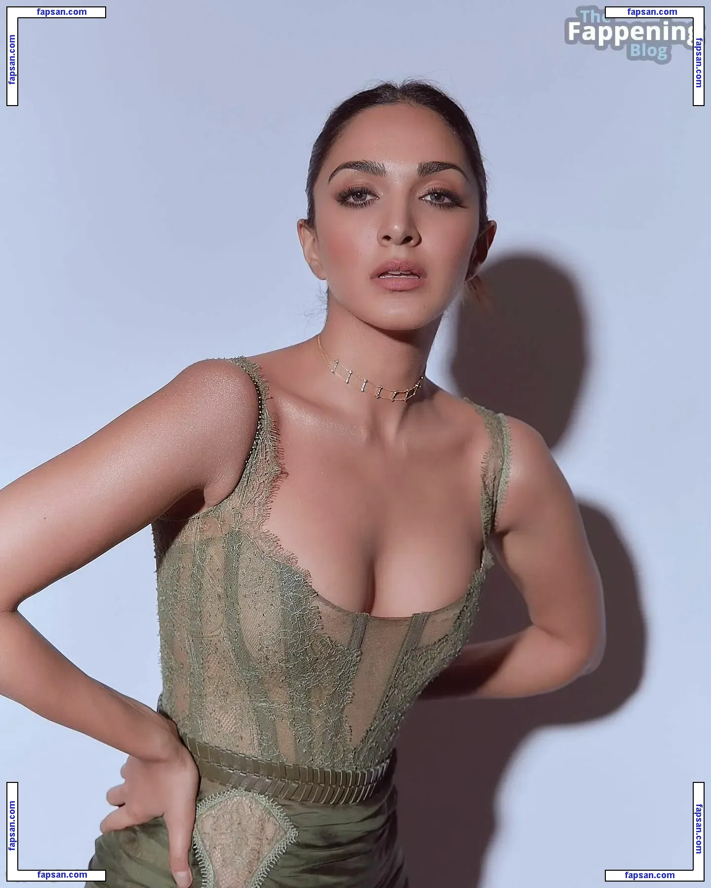 Kiara Advani голая фото #0011 с Онлифанс