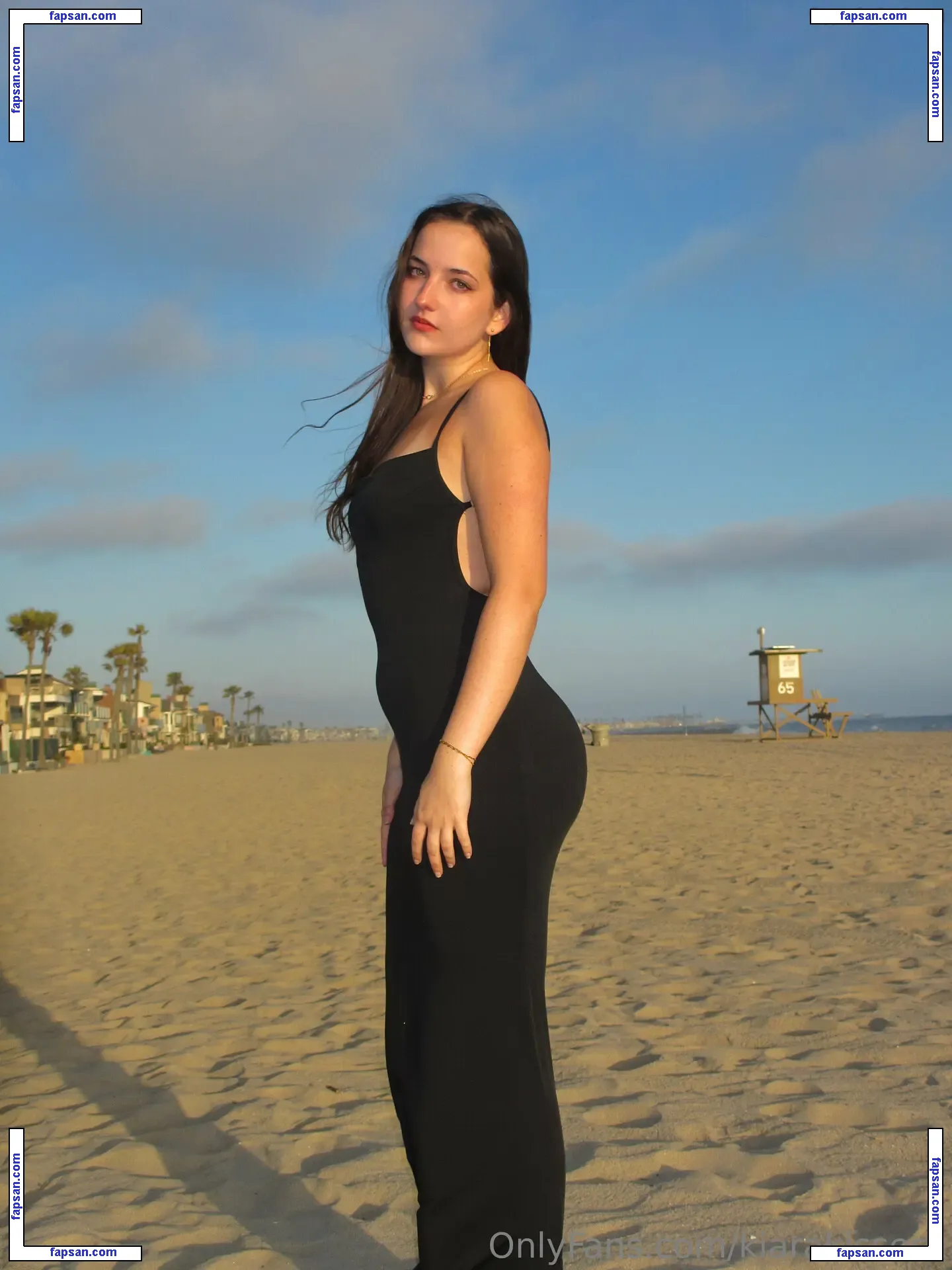 kiarakissesx nude photo #0022 from OnlyFans