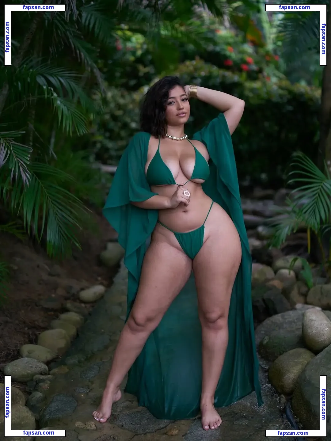 Kiarra Storm nude photo #0042 from OnlyFans