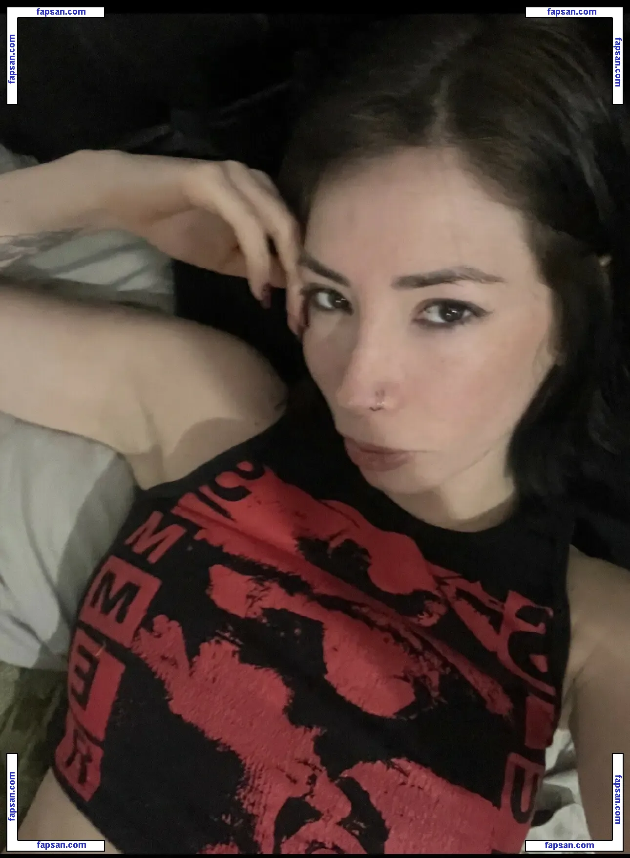 Kierabellee голая фото #0003 с Онлифанс