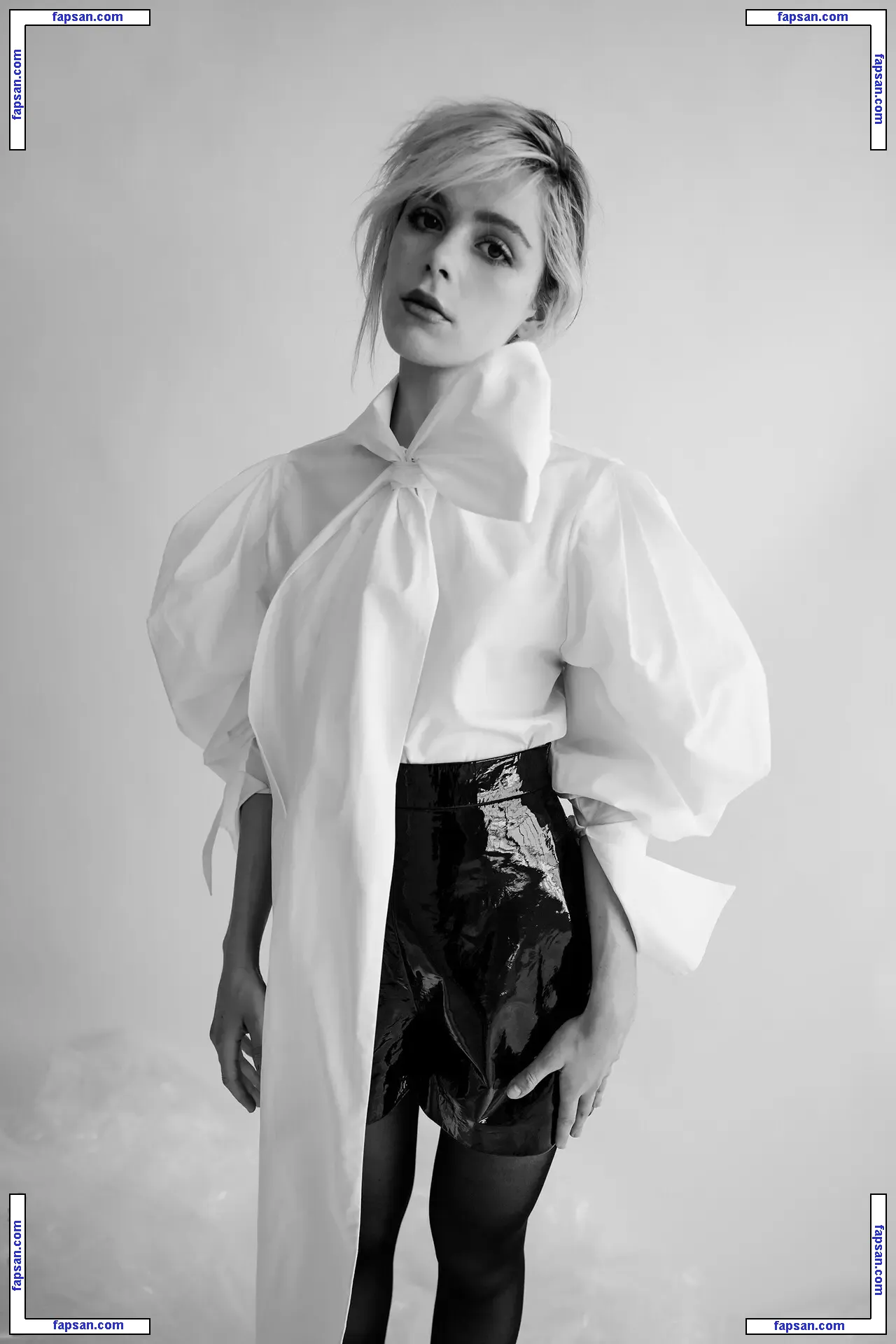 Kiernan Shipka голая фото #1663 с Онлифанс