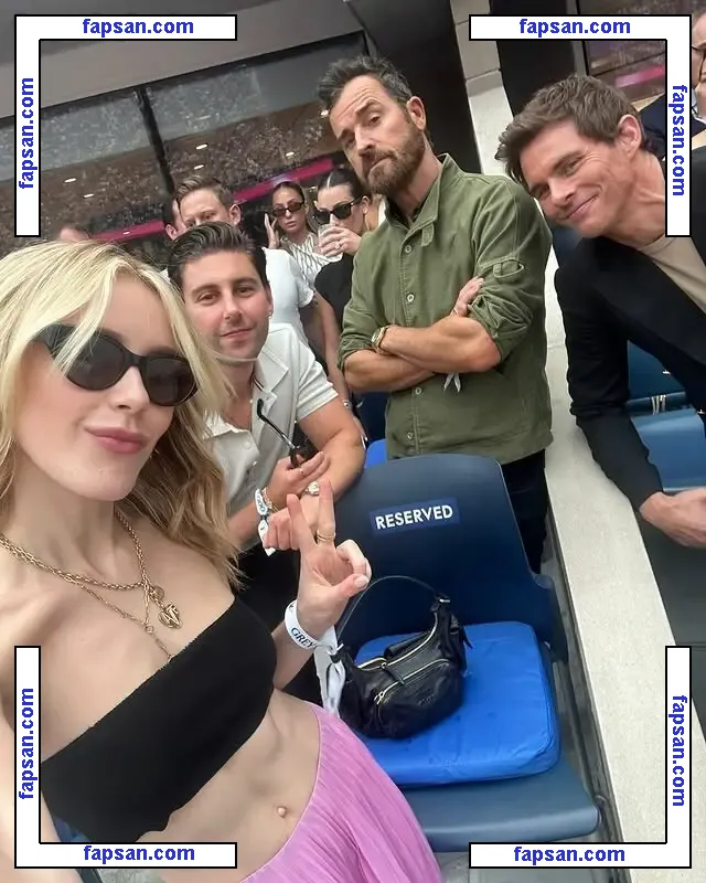 Kiernan Shipka nude photo #1705 from OnlyFans