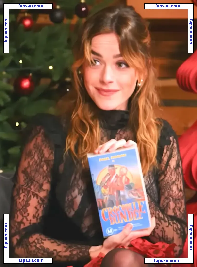 Kiernan Shipka nude photo #1734 from OnlyFans