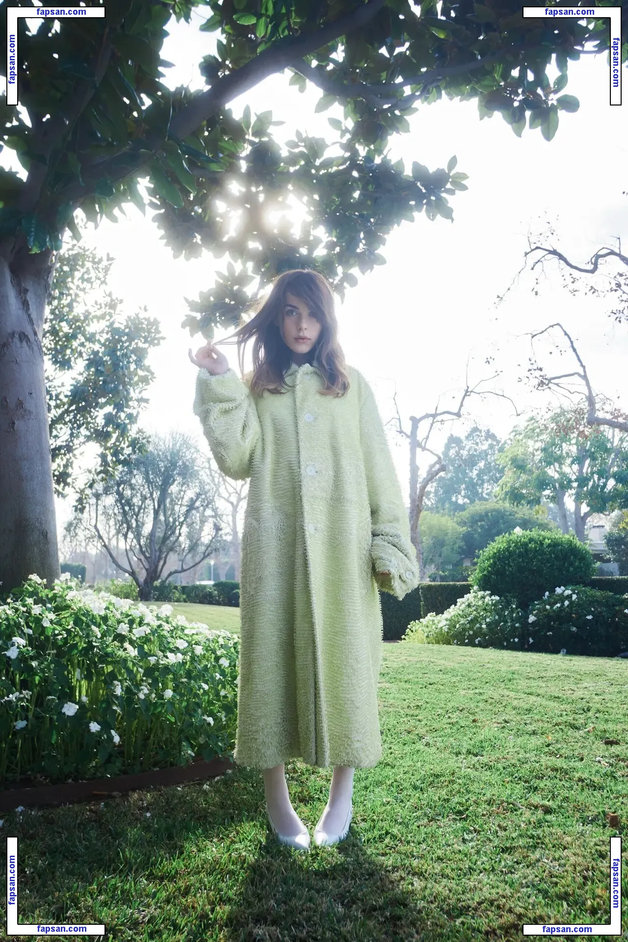 Kiernan Shipka nude photo #1775 from OnlyFans