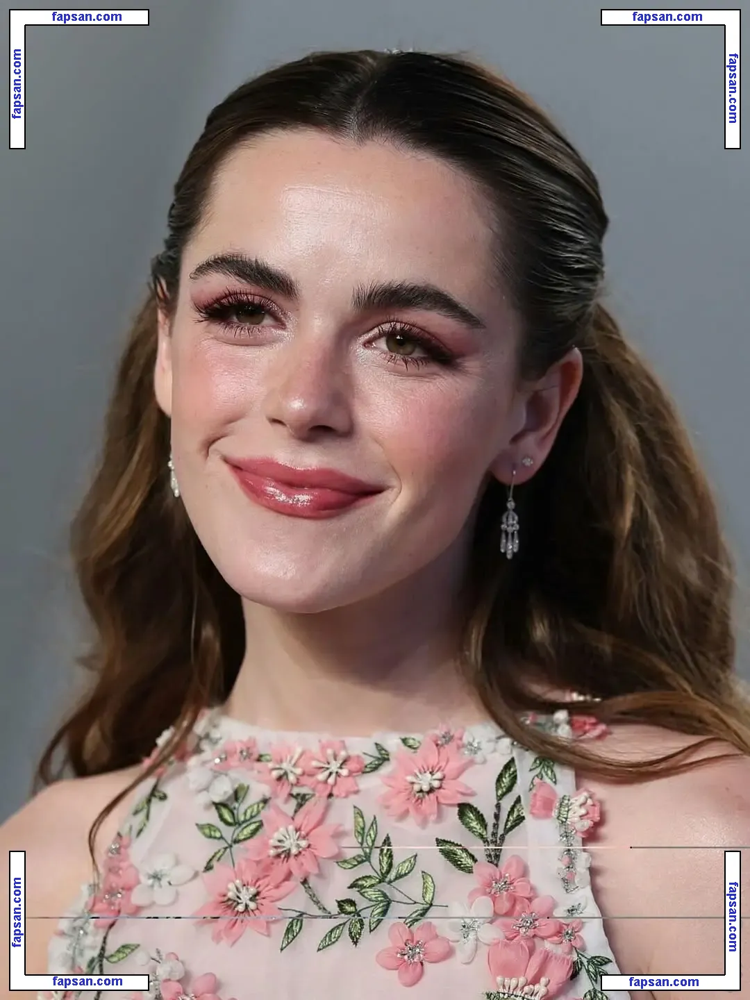 Kiernan Shipka nude photo #1787 from OnlyFans