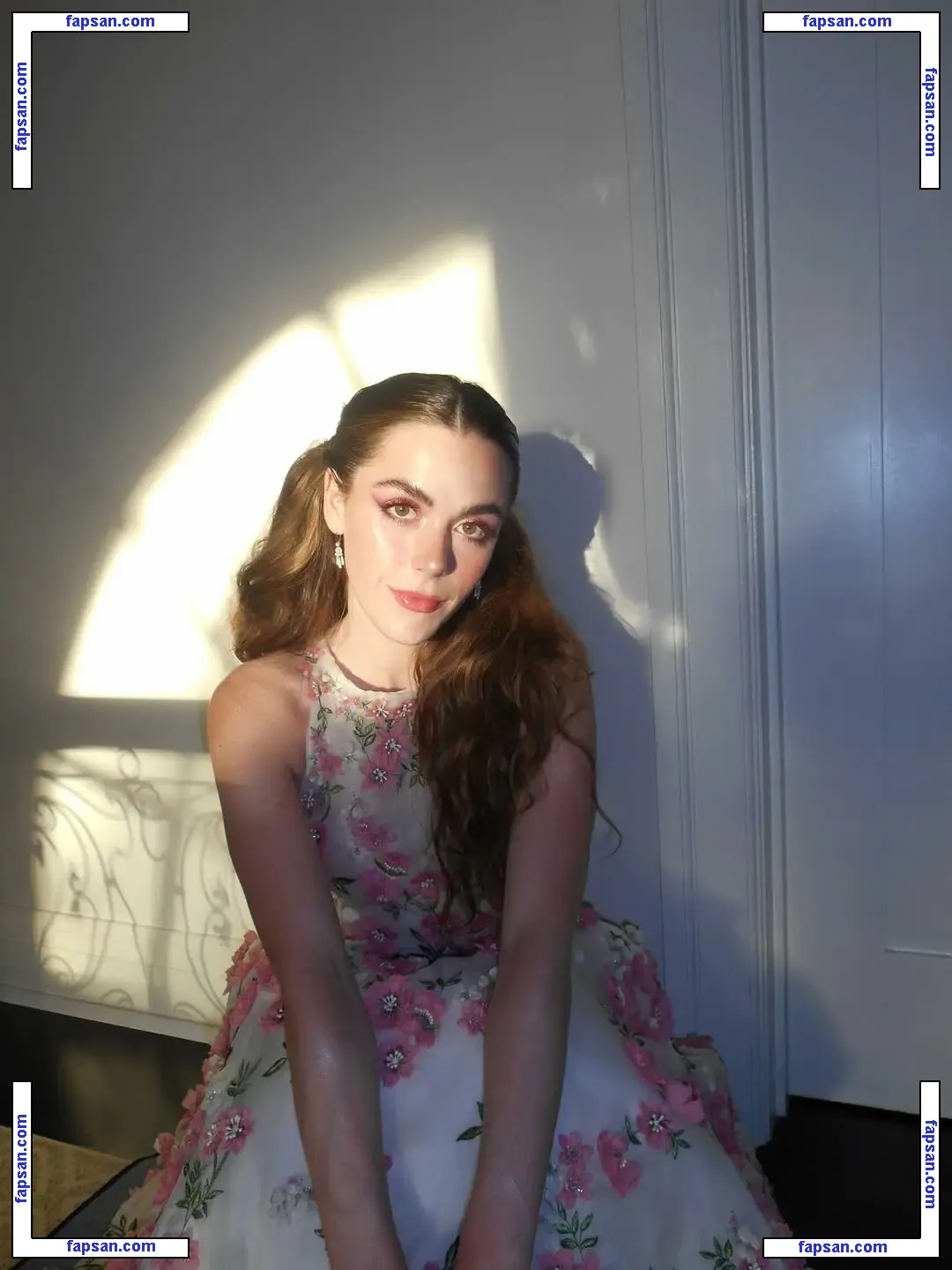 Kiernan Shipka nude photo #1790 from OnlyFans