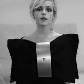 Kiernan Shipka голая #1675