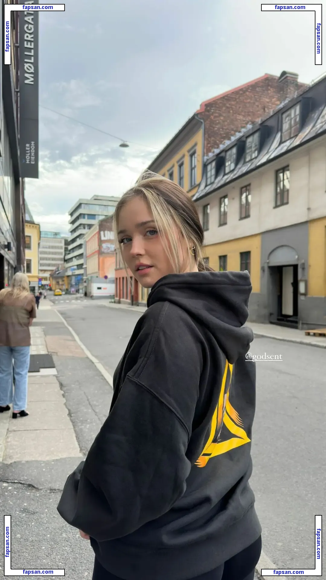 Kiiddii nude photo #0013 from OnlyFans