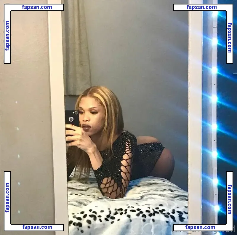 KiKi FoxXx голая фото #0007 с Онлифанс