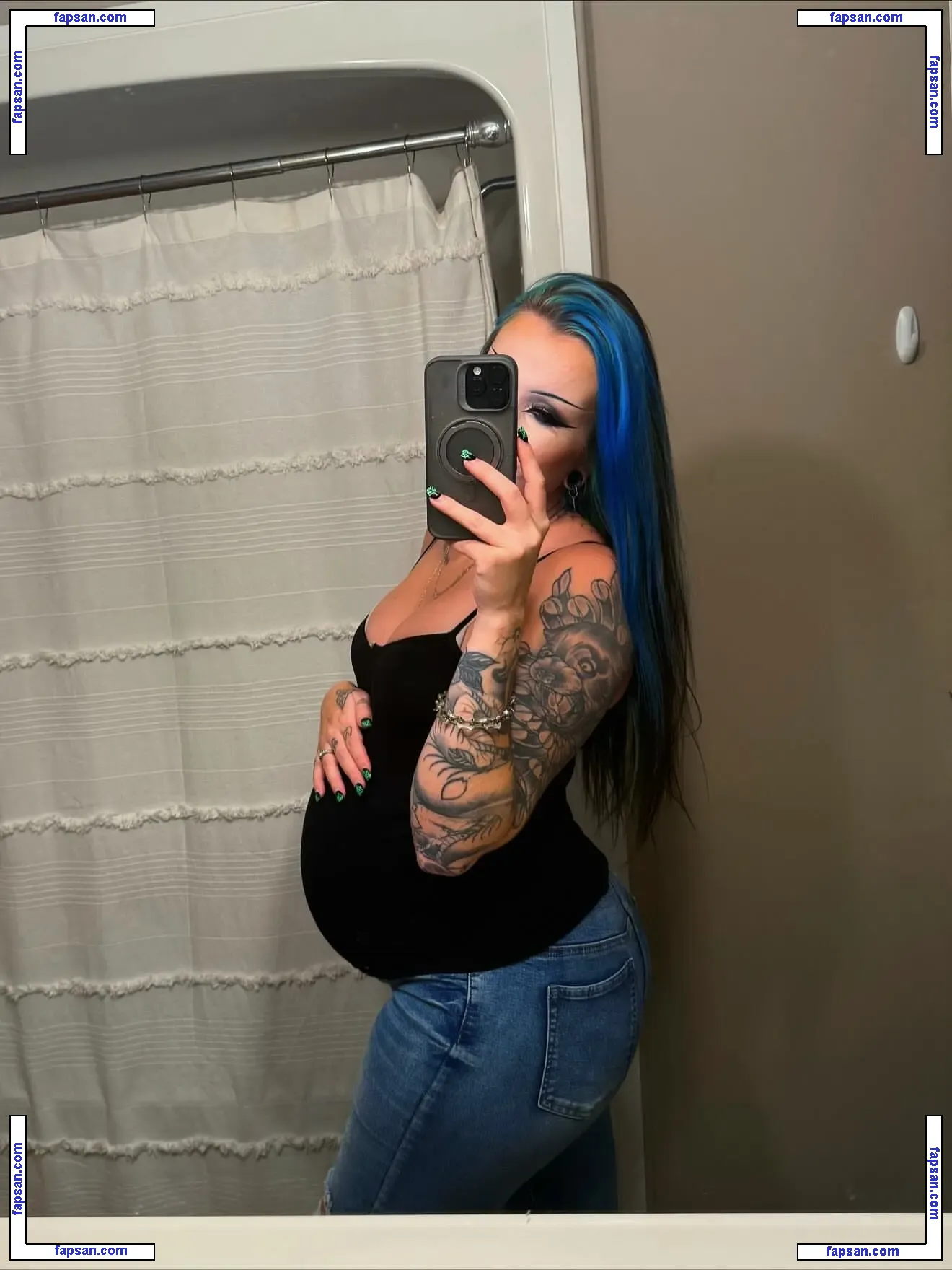 Kikiiiijam Canadian nude photo #0019 from OnlyFans