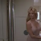 Kim Basinger голая #0077