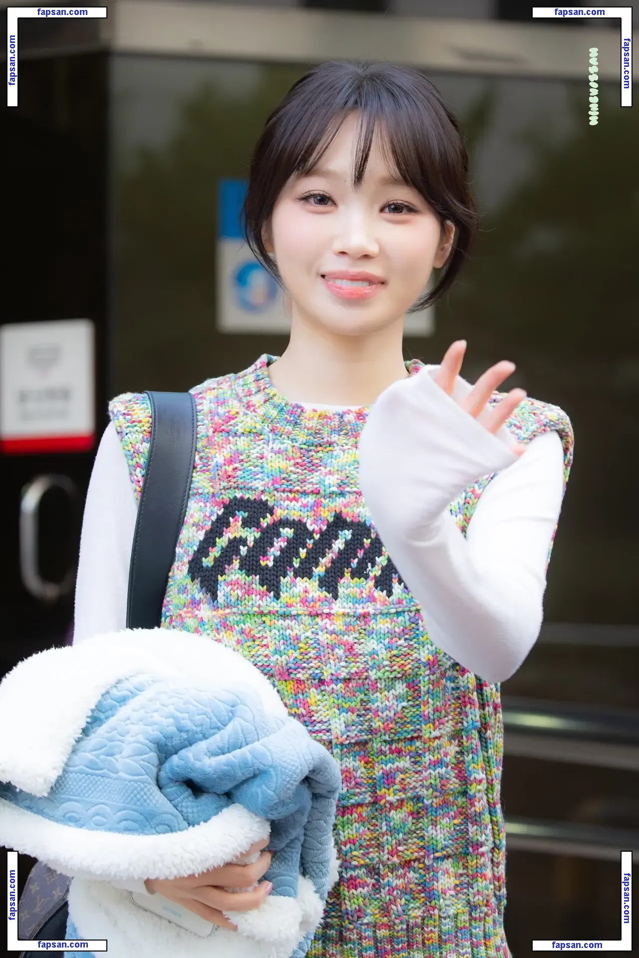 Kim Chaewon 김채원 [Le Sserafim] nude photo #0006 from OnlyFans