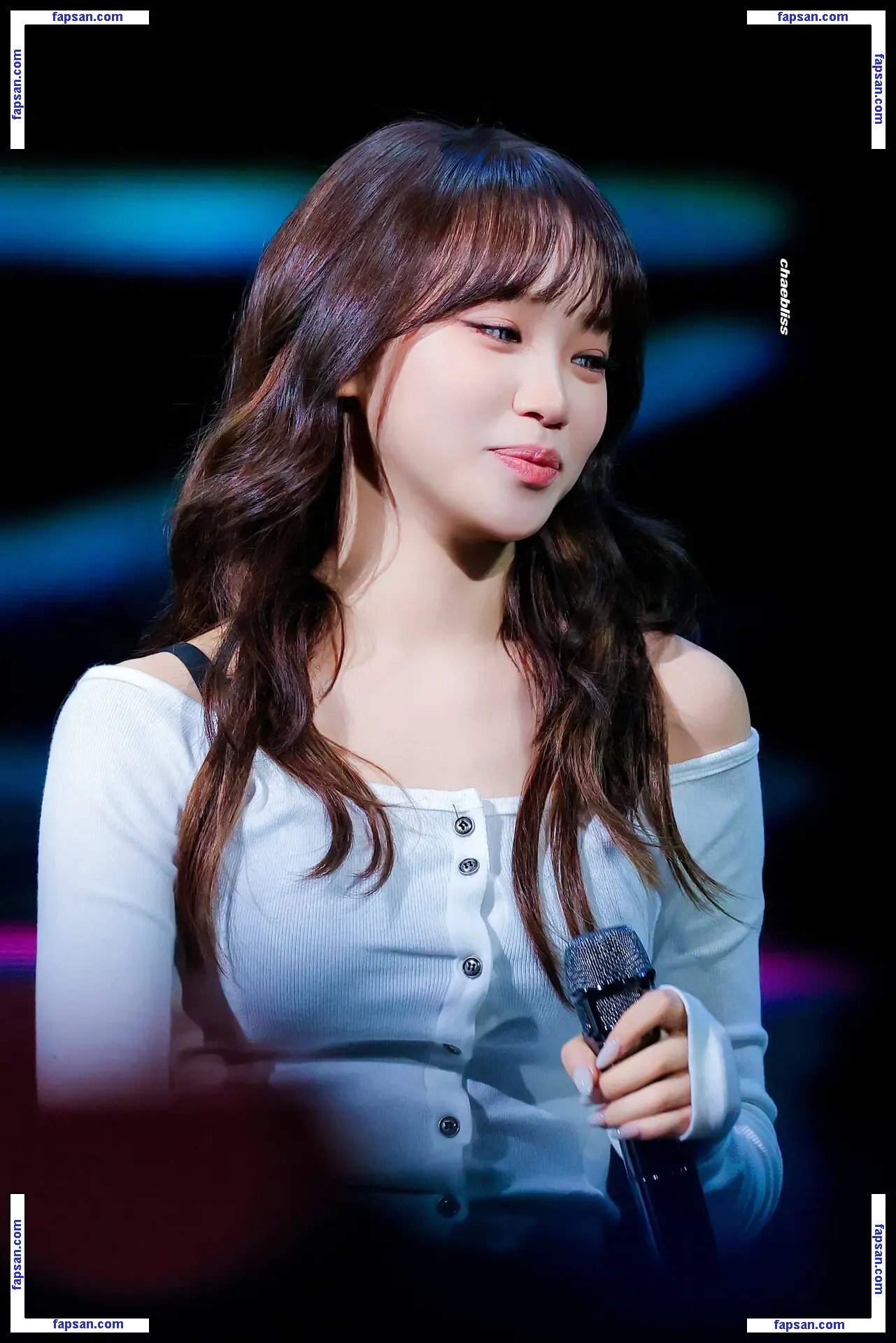 Kim Chaewon 김채원 [Le Sserafim] nude photo #0040 from OnlyFans