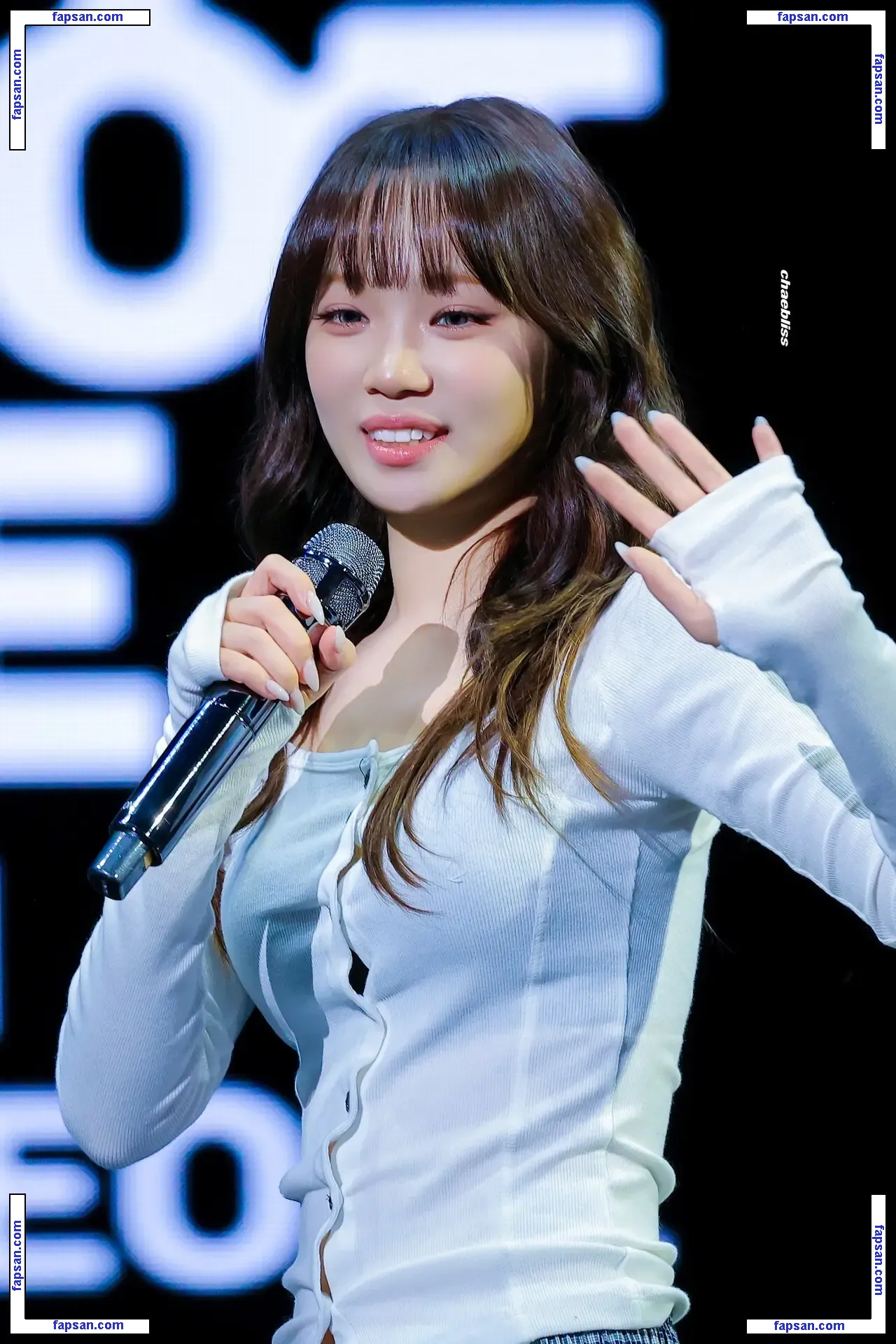 Kim Chaewon 김채원 [Le Sserafim] nude photo #0042 from OnlyFans