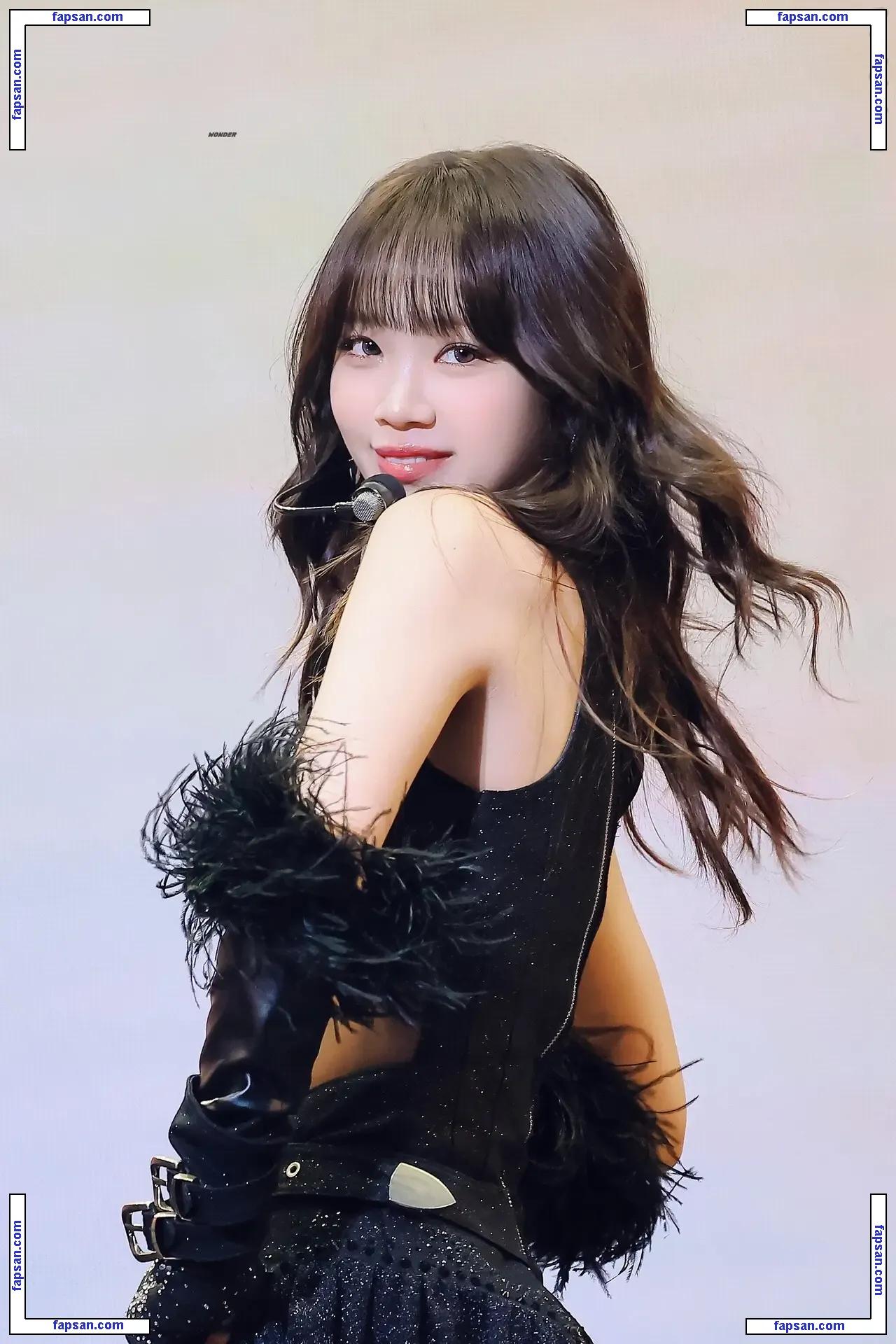 Kim Chaewon 김채원 [Le Sserafim] nude photo #0043 from OnlyFans