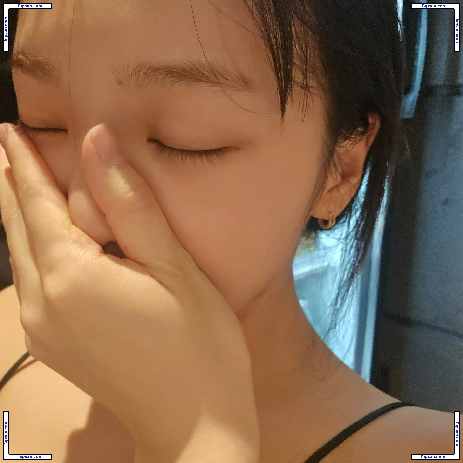 Kim Chaewon nude photo #0020 from OnlyFans