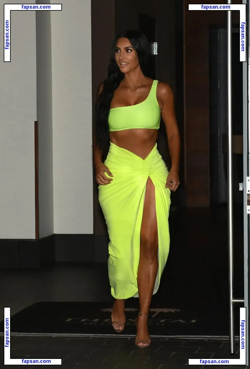Kim Kardashian nude photo #0971 from OnlyFans