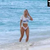 Kim Kardashian nude #9769
