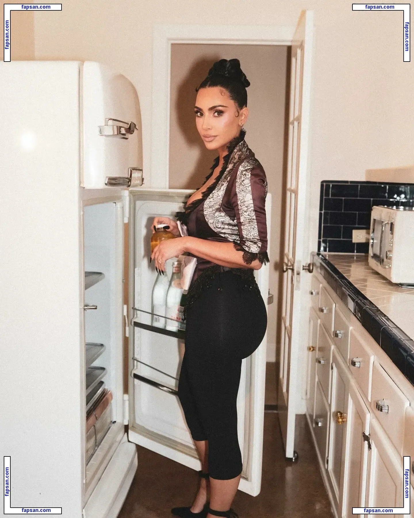 Kim Kardashian голая фото #14166 с Онлифанс