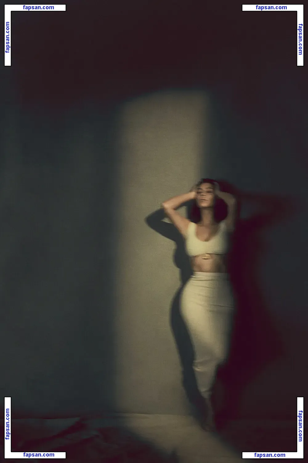 Kim Kardashian голая фото #14189 с Онлифанс