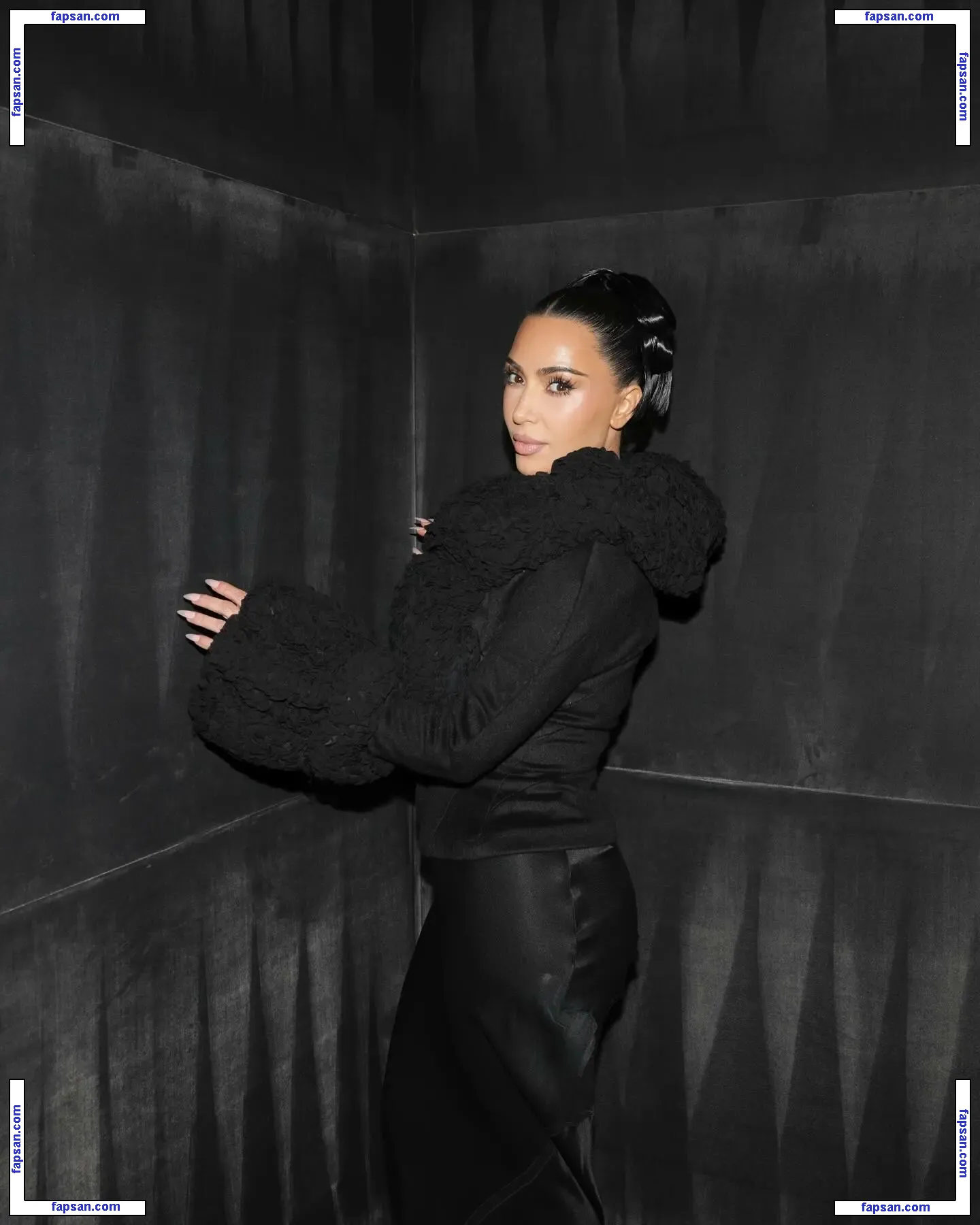 Kim Kardashian голая фото #14196 с Онлифанс