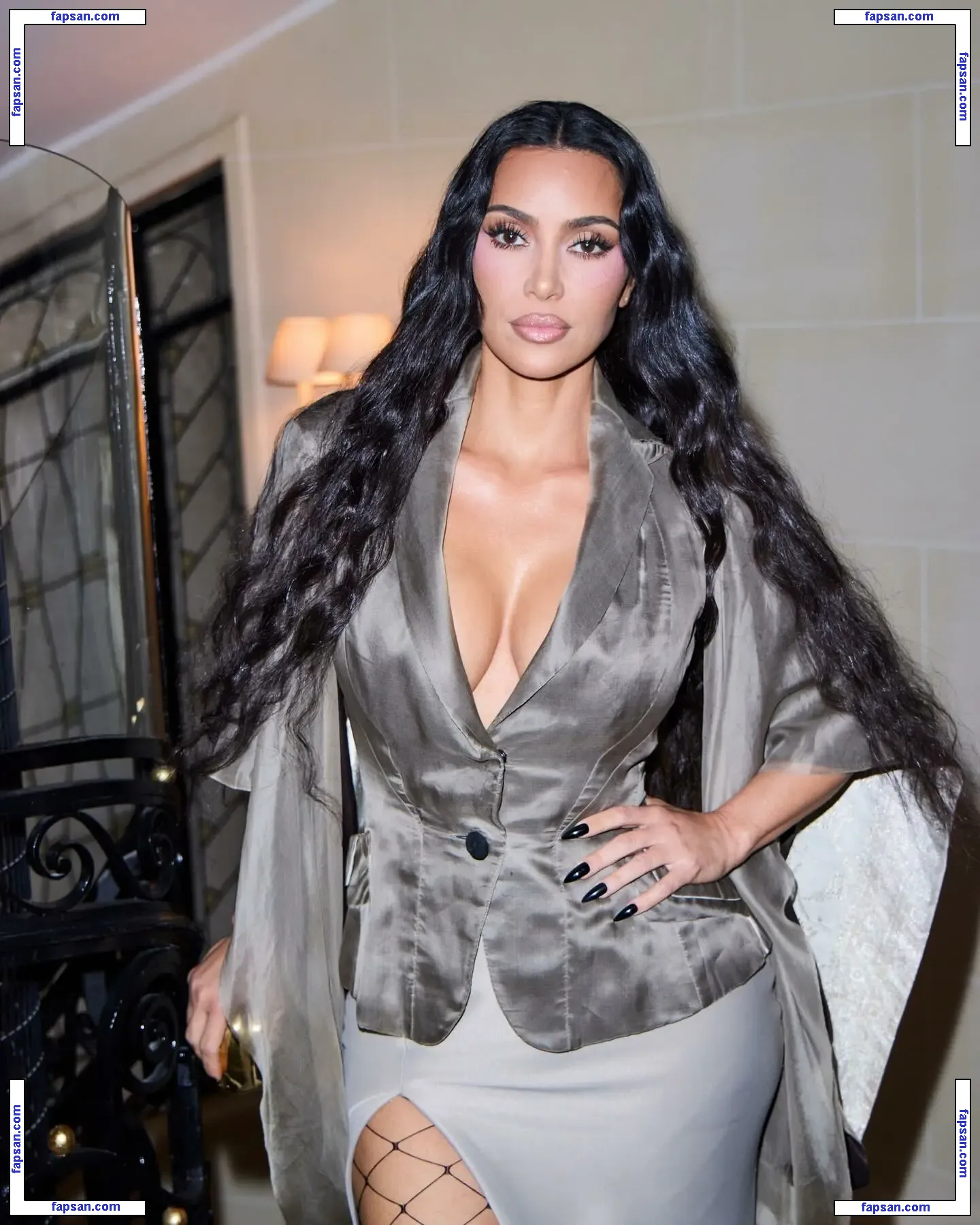 Kim Kardashian голая фото #14199 с Онлифанс