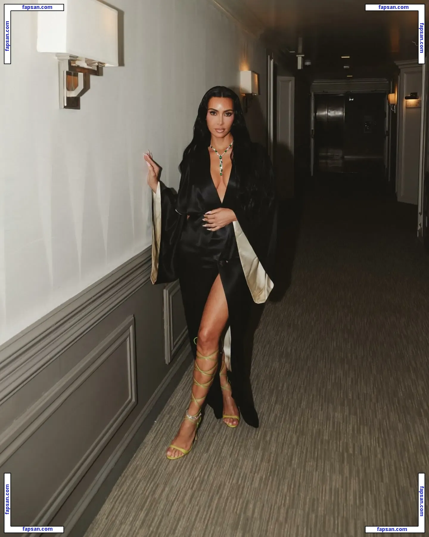 Kim Kardashian голая фото #14207 с Онлифанс