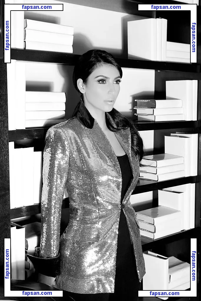 Kim Kardashian голая фото #14322 с Онлифанс