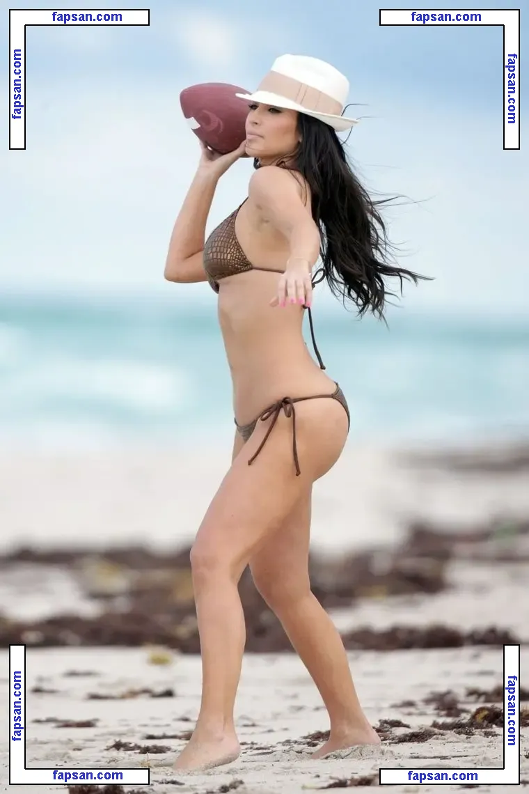 Kim Kardashian nude photo #5183 from OnlyFans