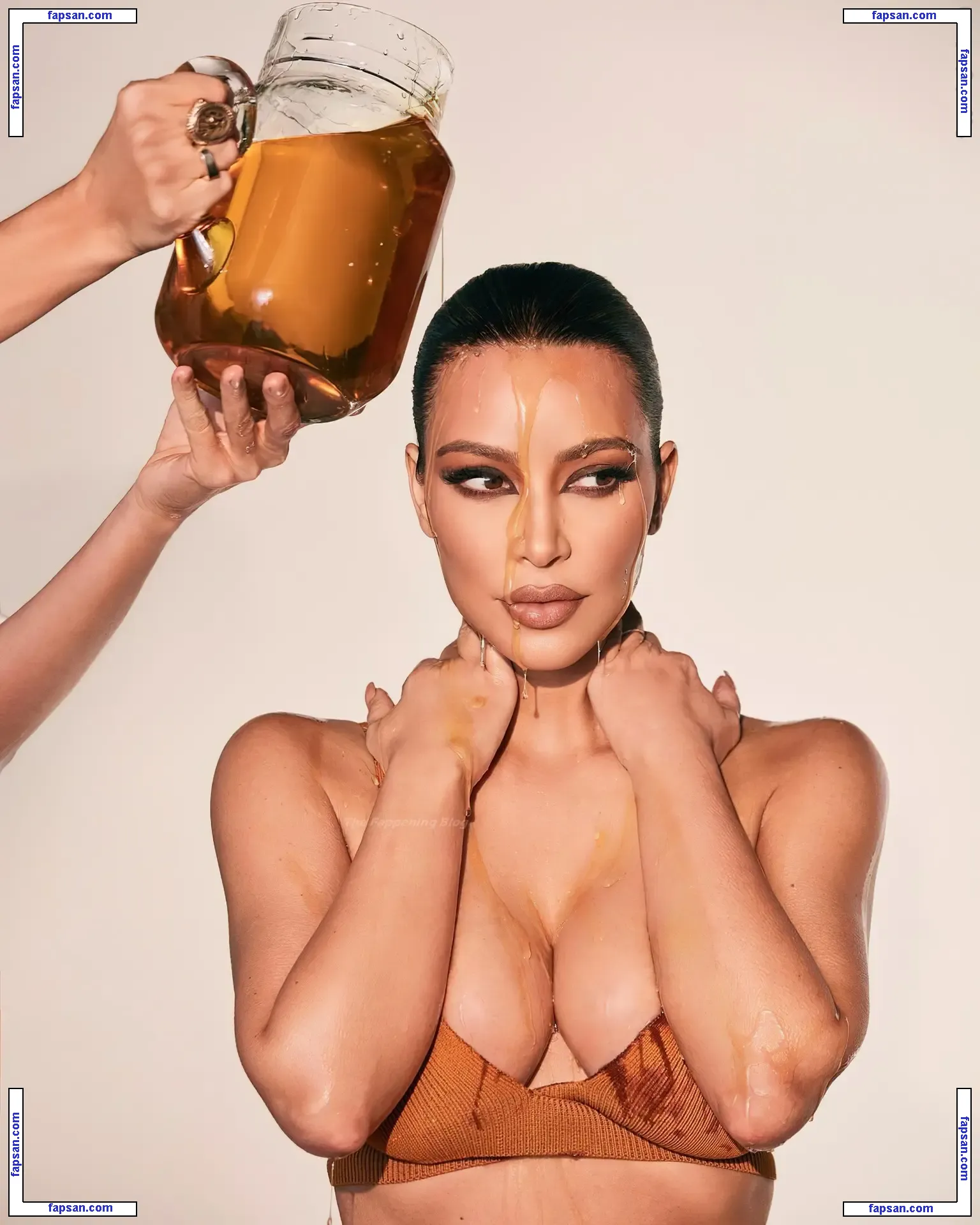 Kim Kardashian голая фото #7004 с Онлифанс