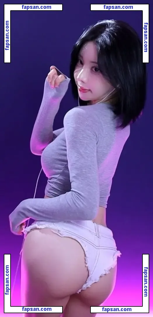 Kim Yu nude photo #0034 from OnlyFans