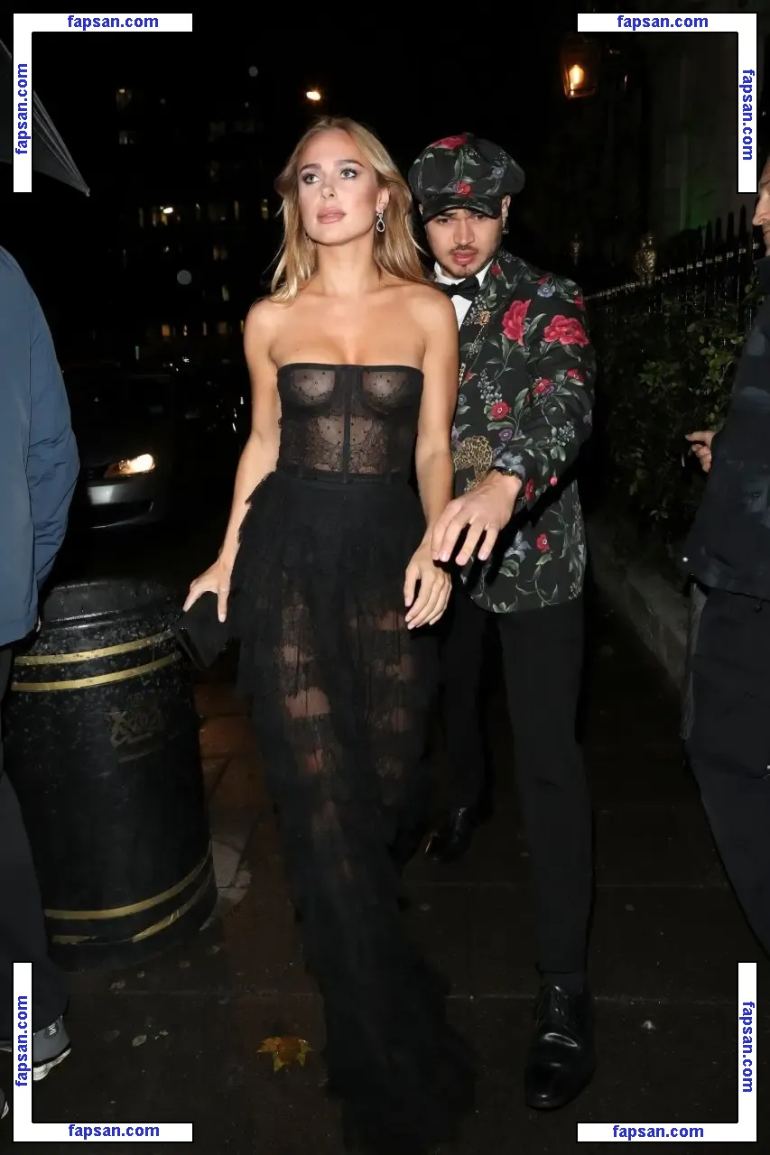 Kimberley Garner nude photo #0715 from OnlyFans