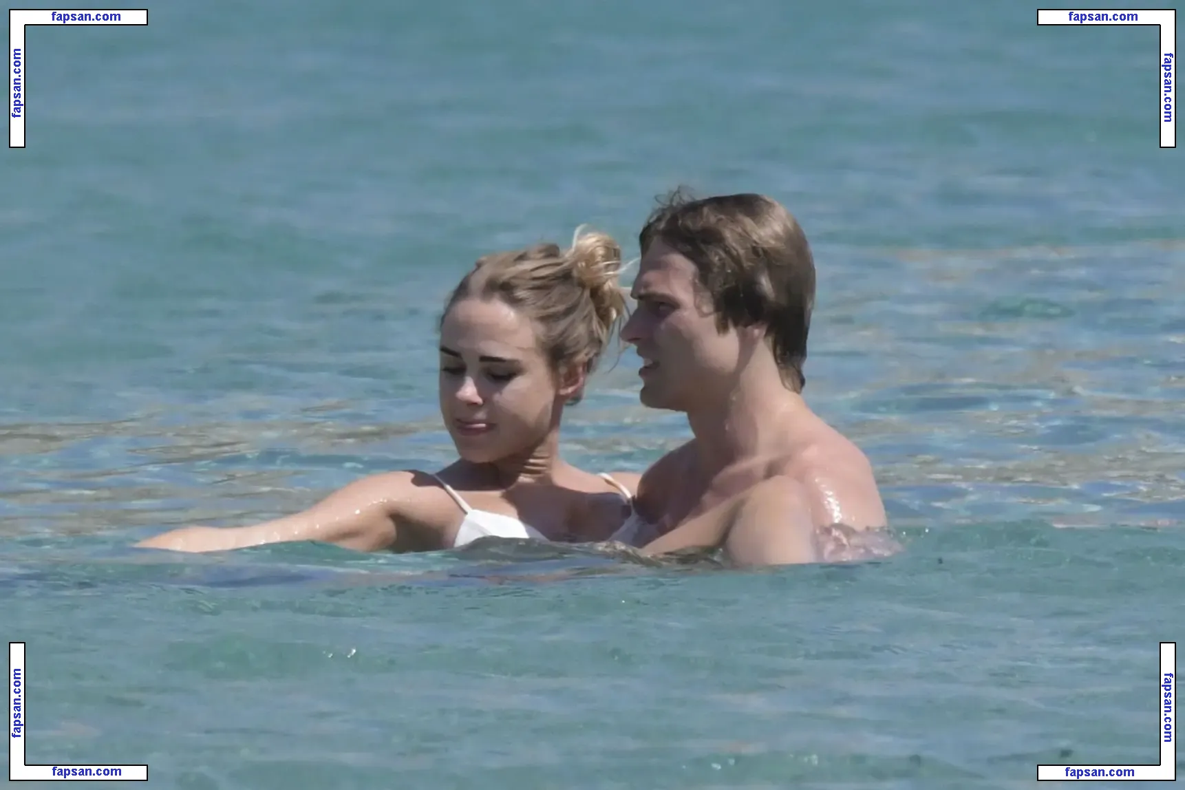 Kimberley Garner nude photo #1440 from OnlyFans