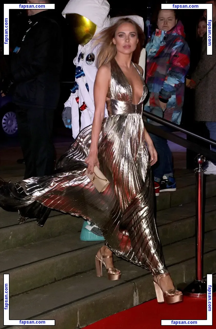 Kimberley Garner nude photo #1726 from OnlyFans